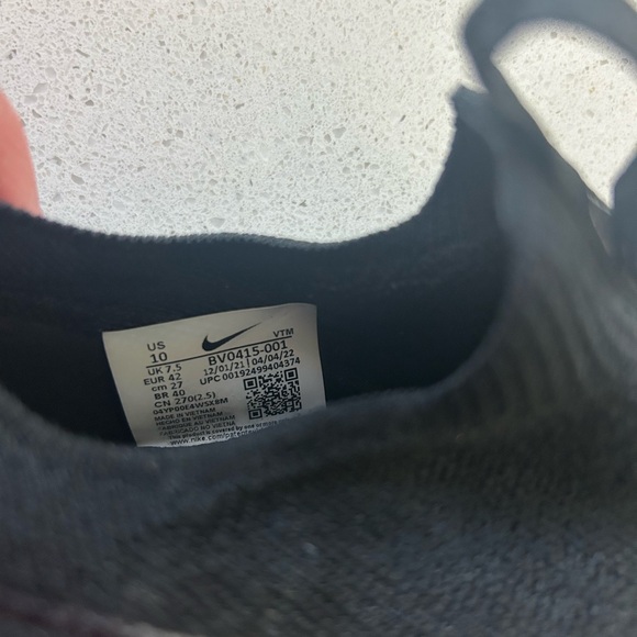 Nike Epic Phantom React Flyknit Slip-On Sneakers Women’s 10 Black - Picture 6 of 8